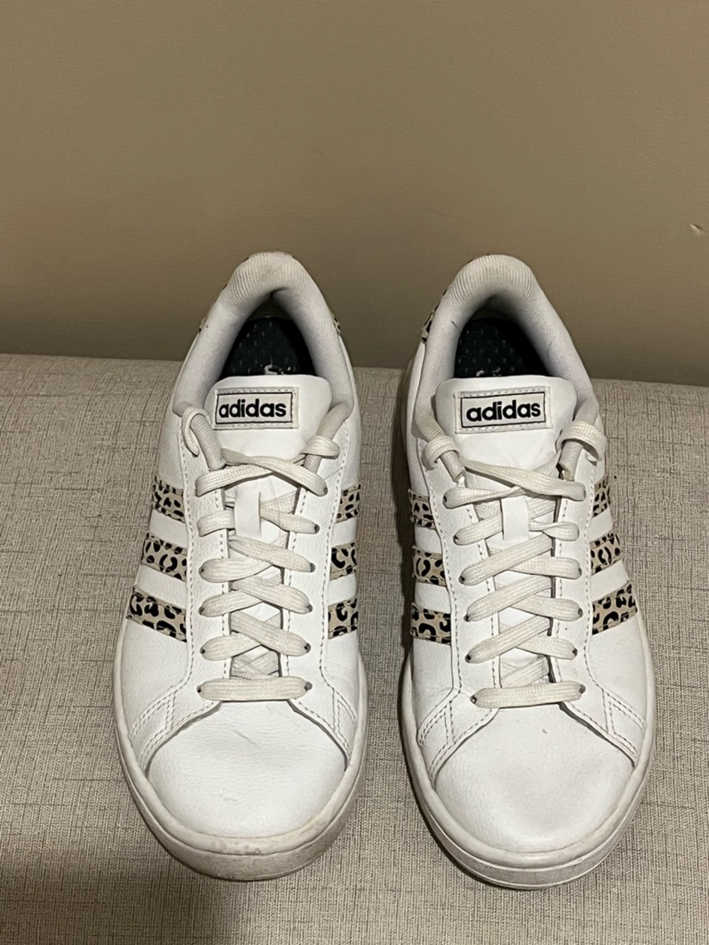 Adidas Grand Court White leather Sneakers with Leopard-Print Stripes,size 6.5